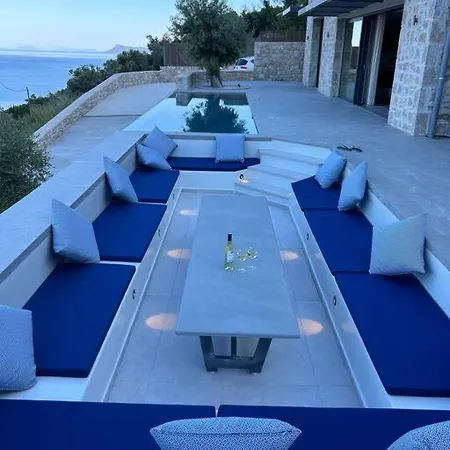 Vila Go-blue Star, Sea Sivota